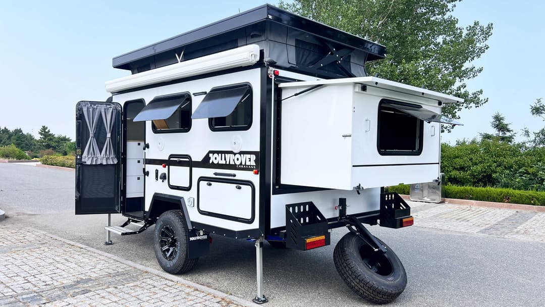 EXTERIOR CONSTRUCTION