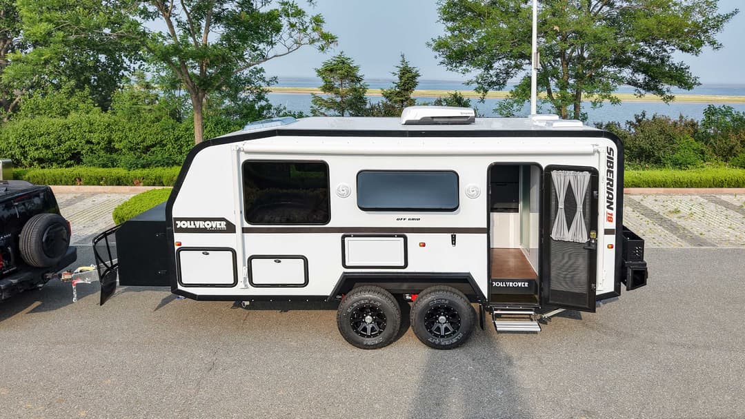 EXTERIOR CONSTRUCTION